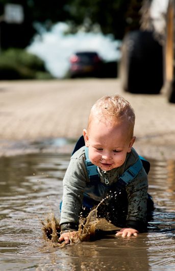 Buitenspelen bij Boer & Zus